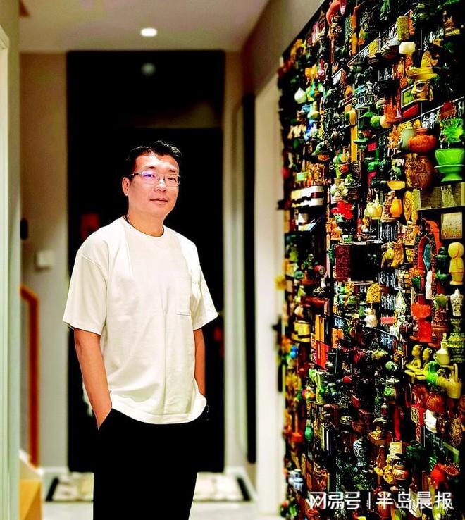 藏家打造“冰箱贴博物馆”开元棋牌2400枚！大连(图3)