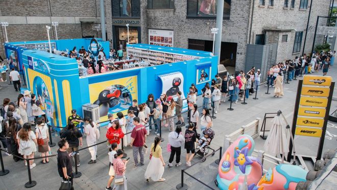 丑东西”正在重塑IP联名逻辑ky开元棋牌年轻人争抢的“(图15)