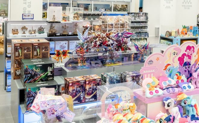 丑东西”正在重塑IP联名逻辑ky开元棋牌年轻人争抢的“(图20)